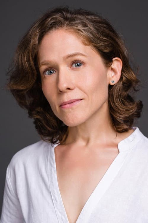 Erin Adele Clark headshot