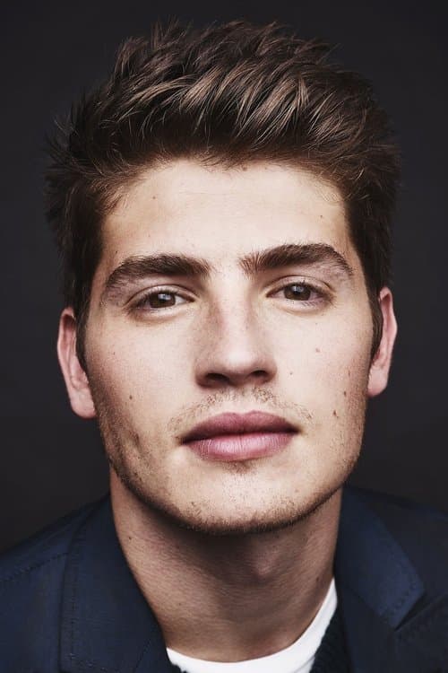 Gregg Sulkin headshot