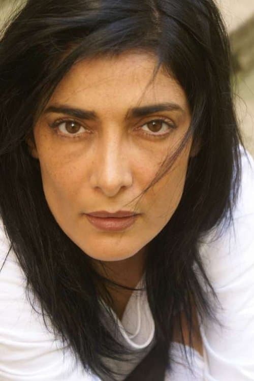 Fatima Adoum headshot