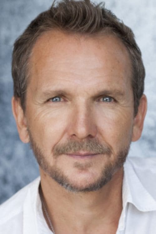 Sebastian Roché headshot