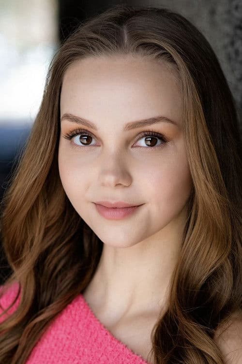 Savannah Lee Nassif headshot