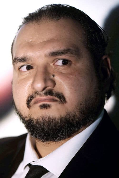 Fahad Salman headshot