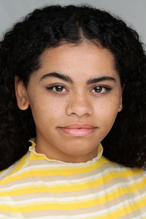 Nina Barker-Francis headshot