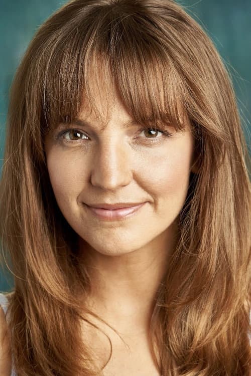 Natalie Devine Riskas headshot