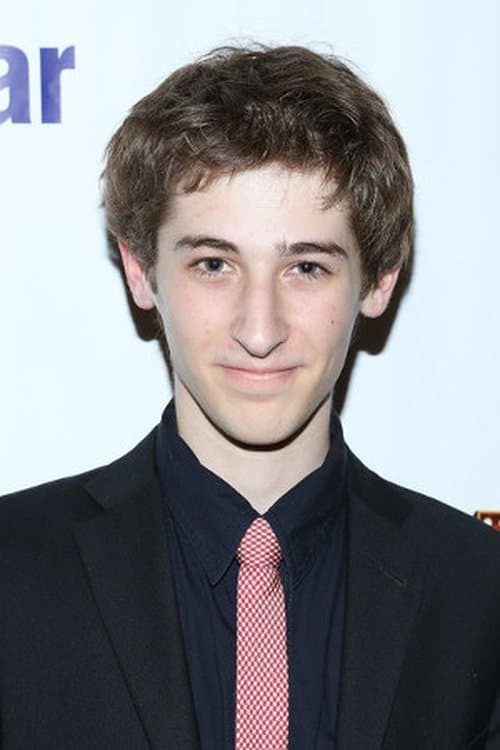 Noah Robbins headshot