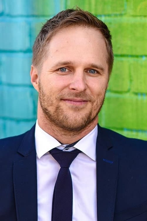 Maclain Nelson headshot