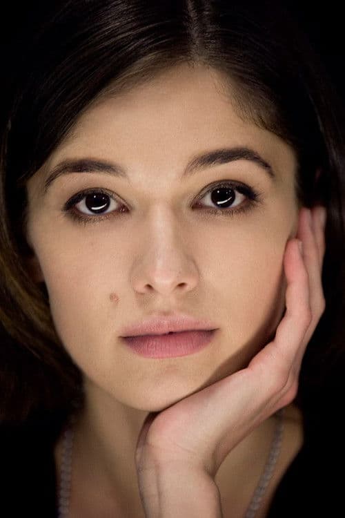 Ana Caterina Morariu headshot
