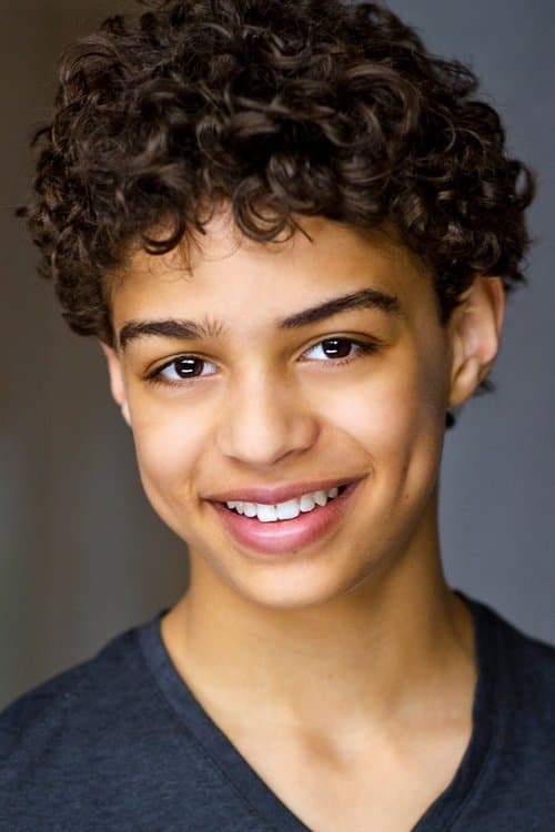 Drew Davis headshot
