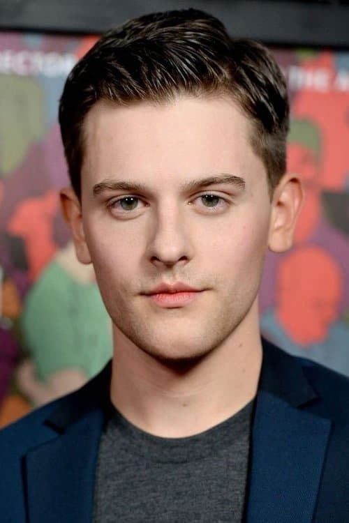 Travis Tope headshot