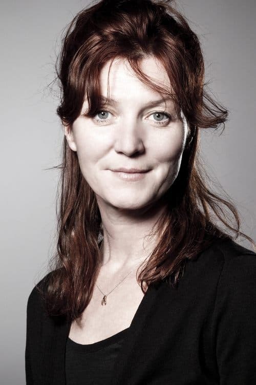 Michelle Fairley headshot
