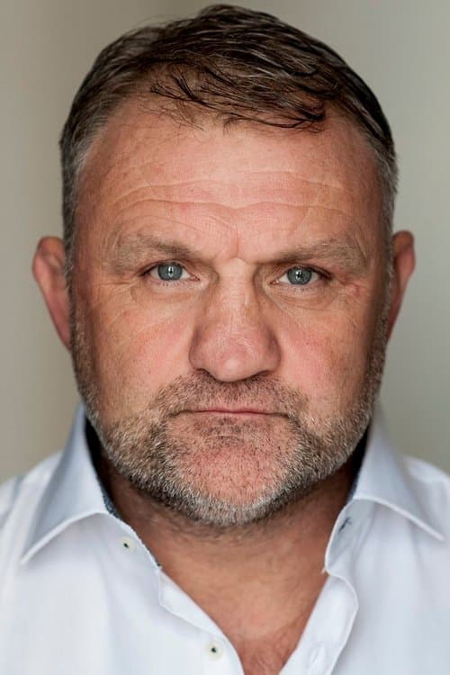 Mark Sheals headshot