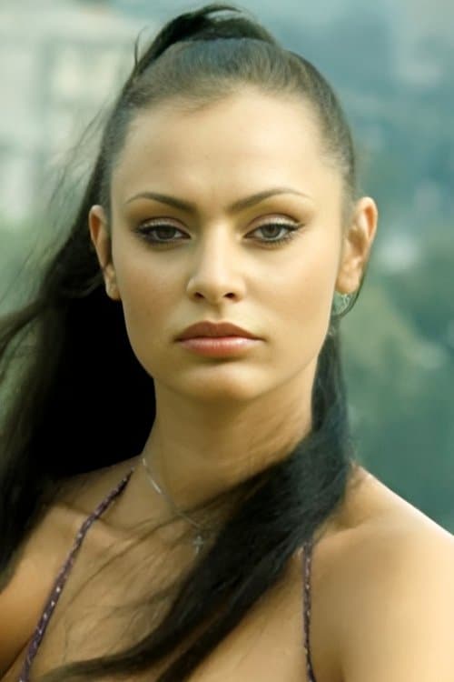 Nadiuska headshot