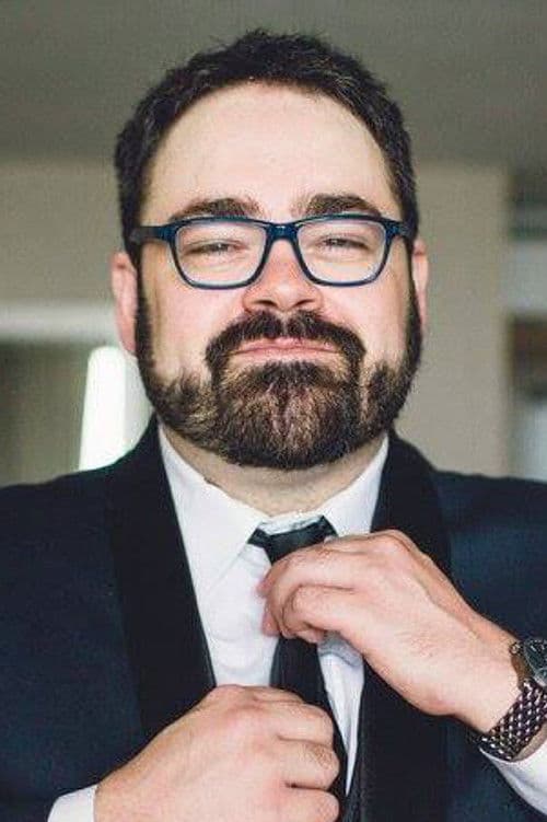 Zak Olkewicz headshot