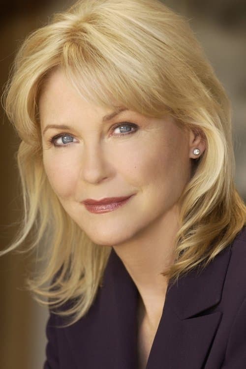 Dee Wallace headshot