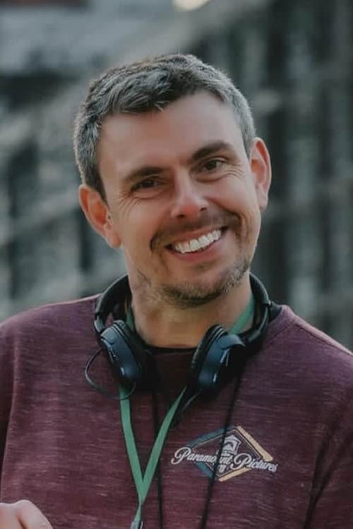 Stu Laurie headshot