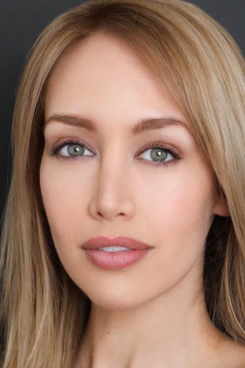Devon Ogden headshot