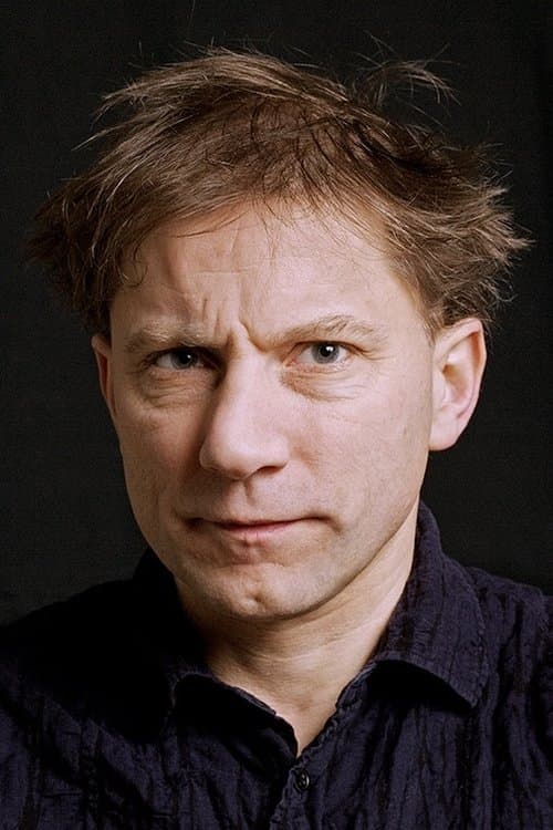 Simon McBurney headshot