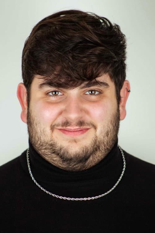 Nissan Sakira headshot