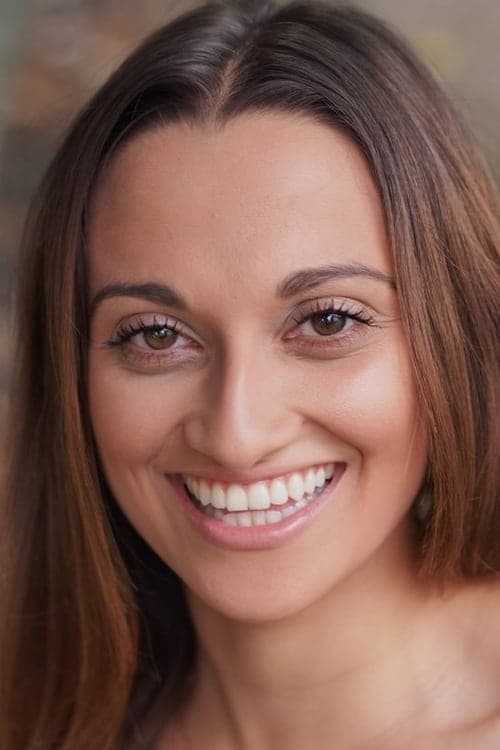 Becca Hirani headshot