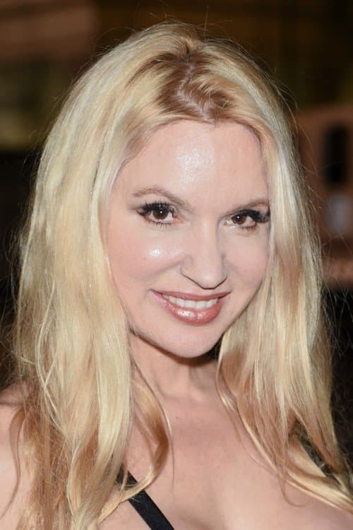 Meadow Williams headshot