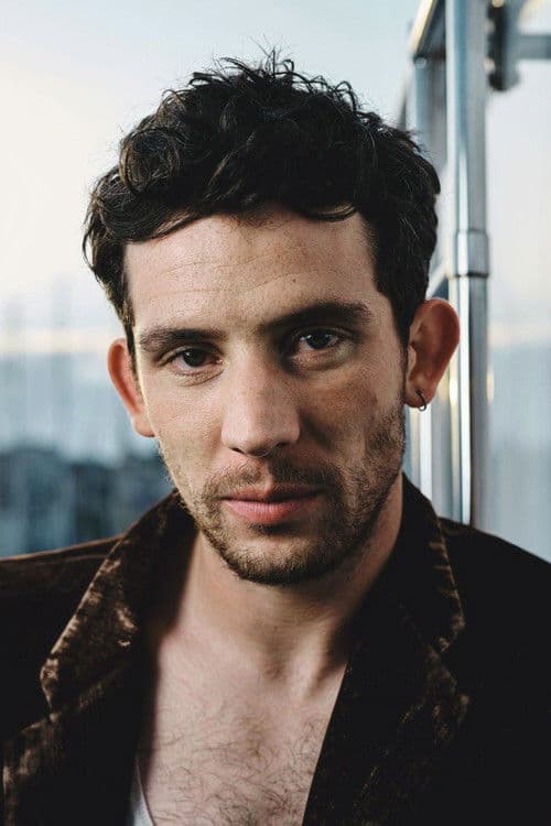 Josh O'Connor headshot