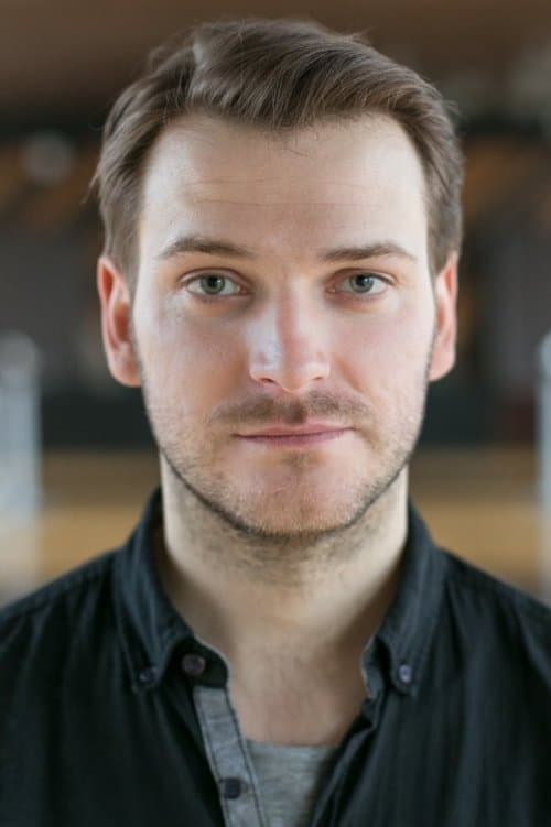 Tom J. Benedict headshot