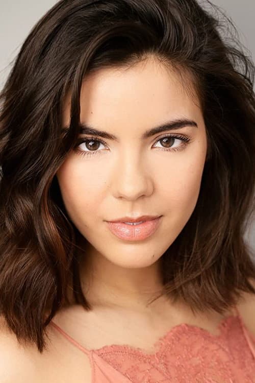 Samantha Boscarino headshot