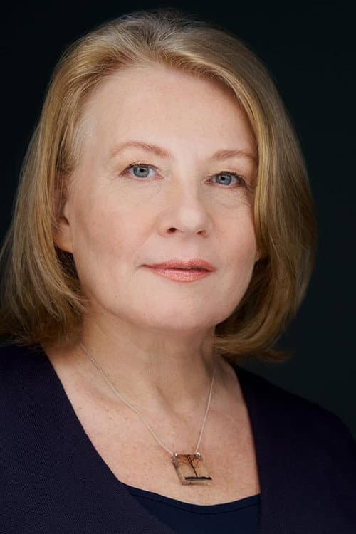 Elizabeth Saunders headshot