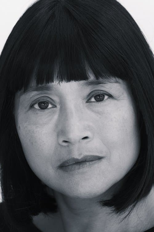 Sarah Lam headshot