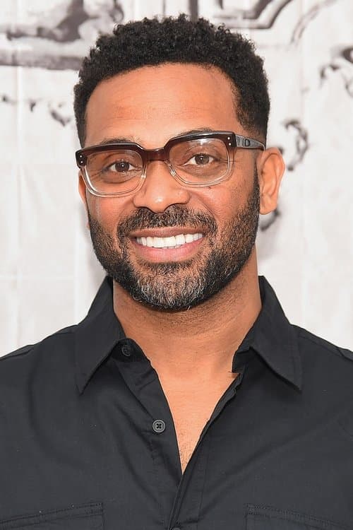 Mike Epps headshot