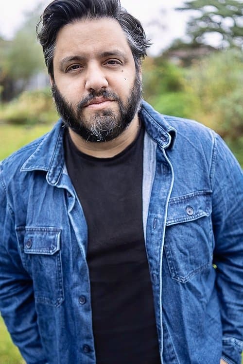 Nathan Amzi headshot
