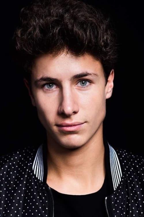 Juanpa Zurita headshot