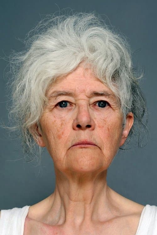 Clare Coulter headshot