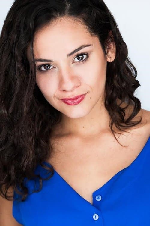 Isabelle McCalla headshot