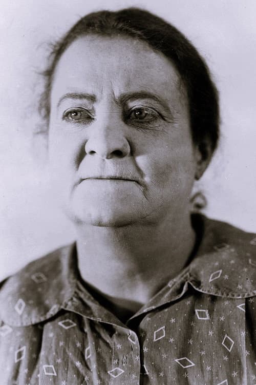Aggie Herring headshot