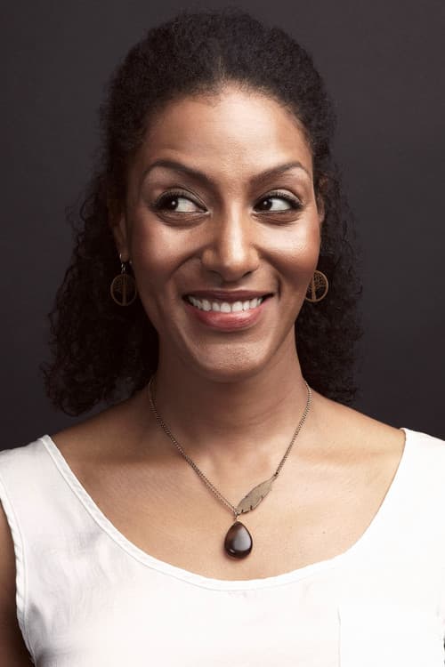 Sarah Jones headshot