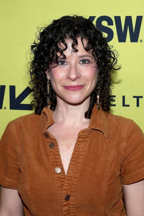 Kate Geller headshot