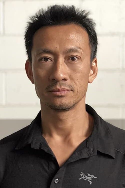 Tim Wong headshot