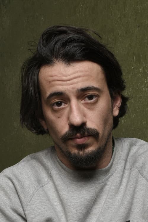 Josh Mond headshot