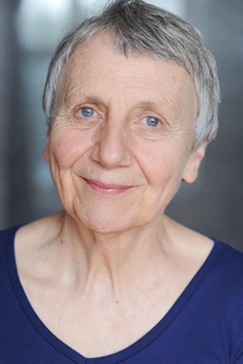 Sue Moore headshot