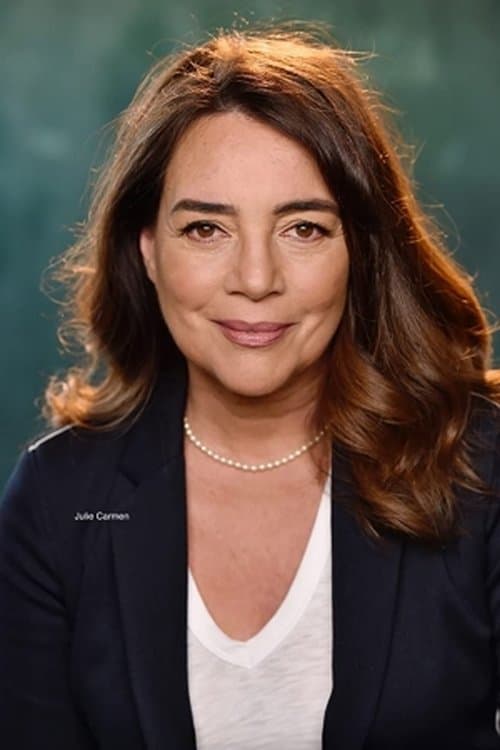 Julie Carmen headshot