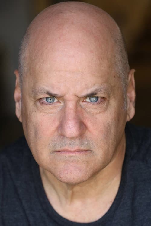 Elliott Mayer headshot