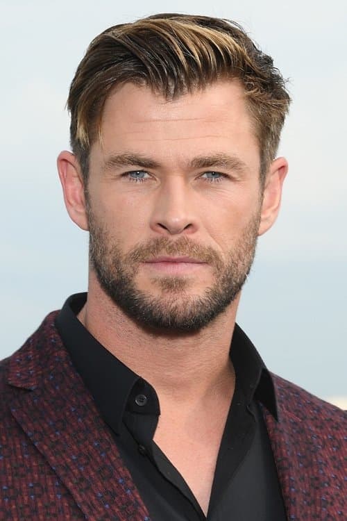 Chris Hemsworth headshot