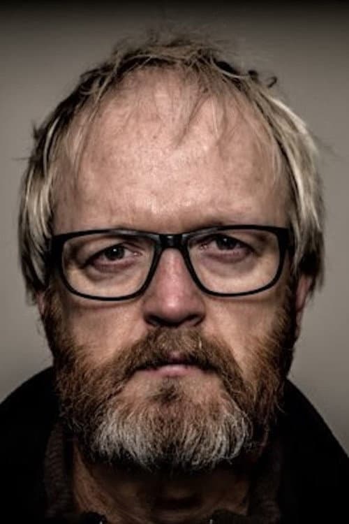 Anthony Simcoe headshot