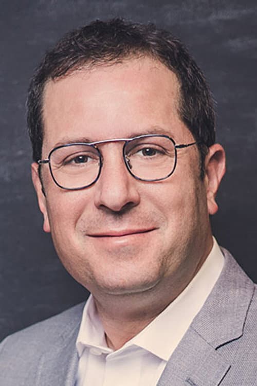 Jonathan Shore headshot