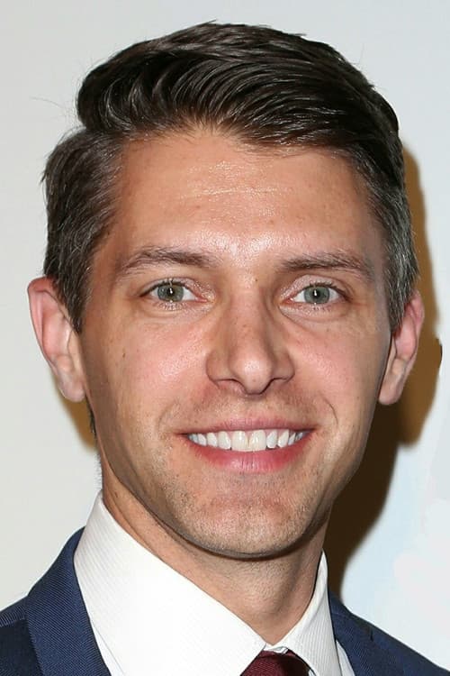 Ryan Devlin headshot