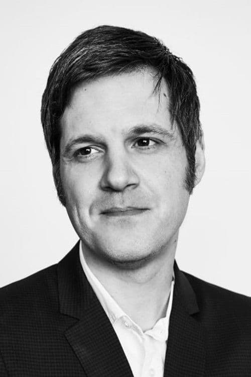 Michael Esper headshot
