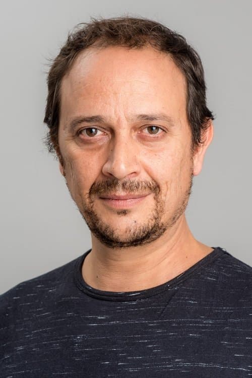 Luis Callejo headshot
