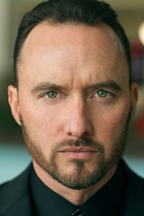 Matty Ferraro headshot