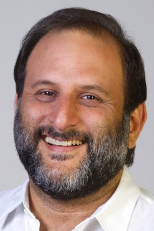 Aaron Zebede headshot